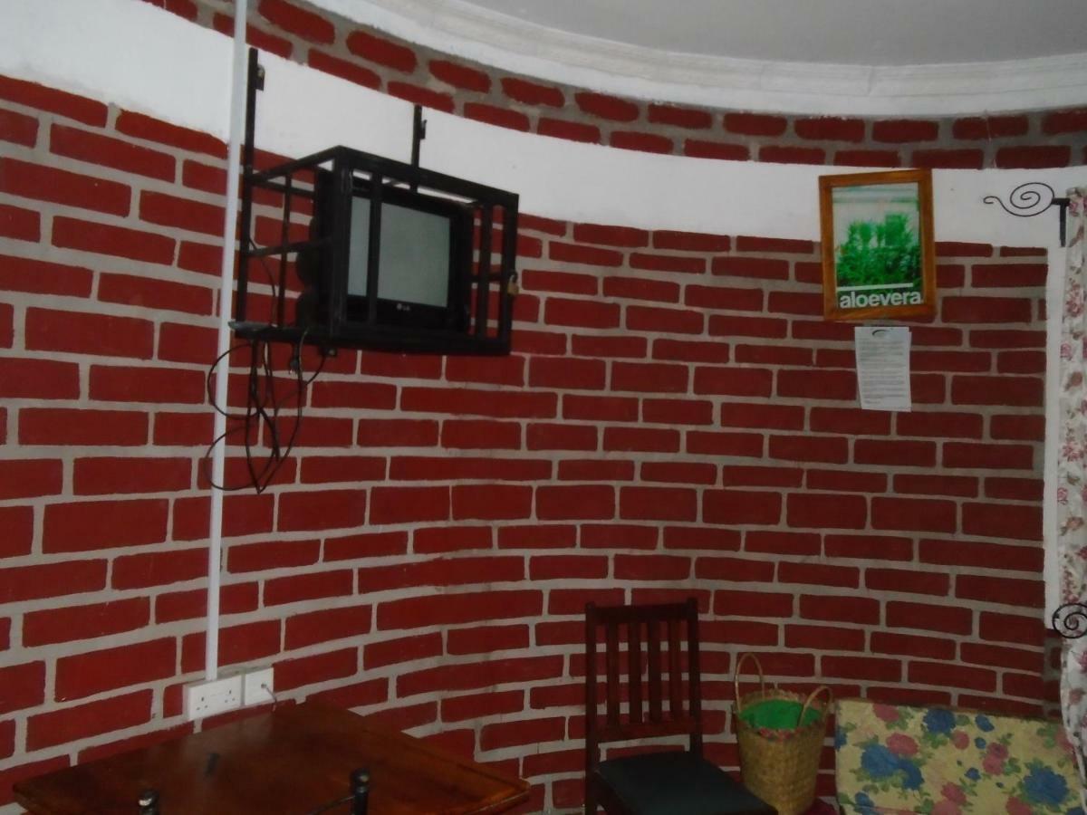 Themi Valley Eco And Cultural Tourism Homestay アルーシャ エクステリア 写真
